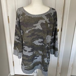 No Boundaries Camo Top XXXL